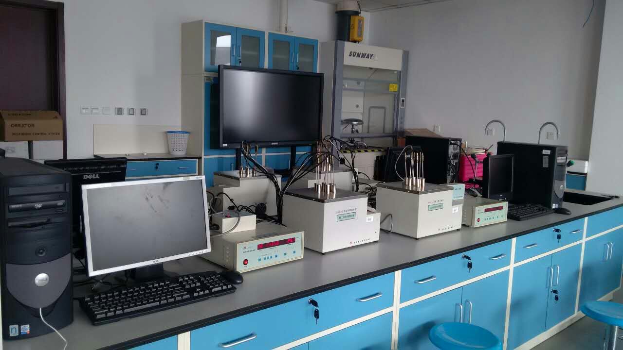 学校实验室12